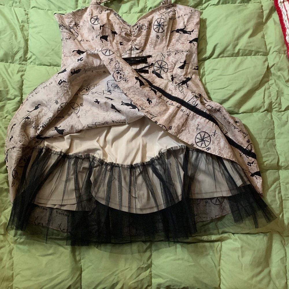 Disney - Adult Neverland Dress - Picture 10 of 16
